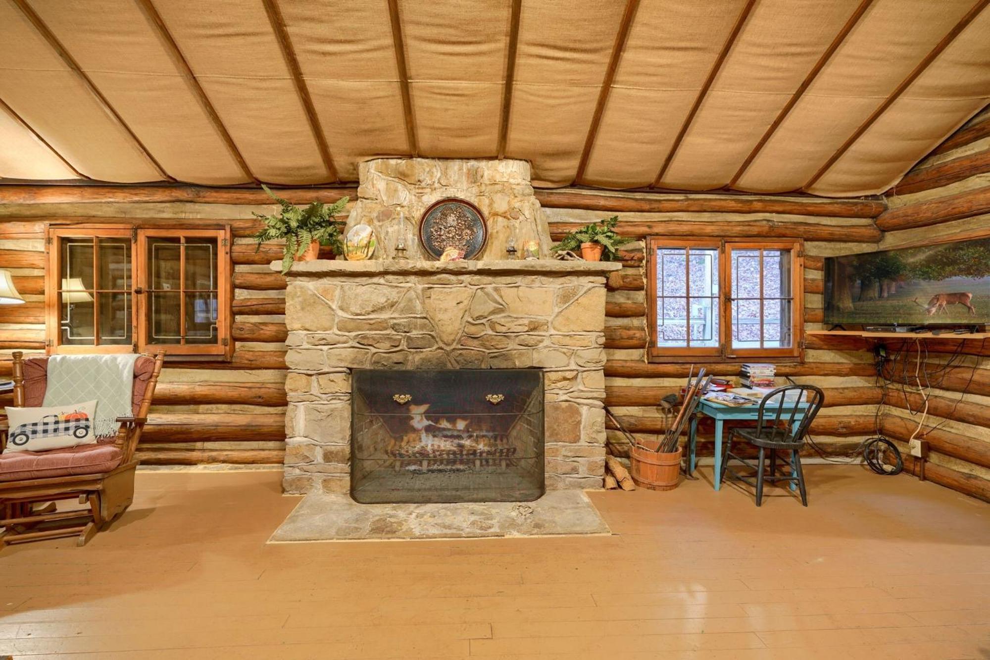 Russell Cabin لوغان المظهر الخارجي الصورة