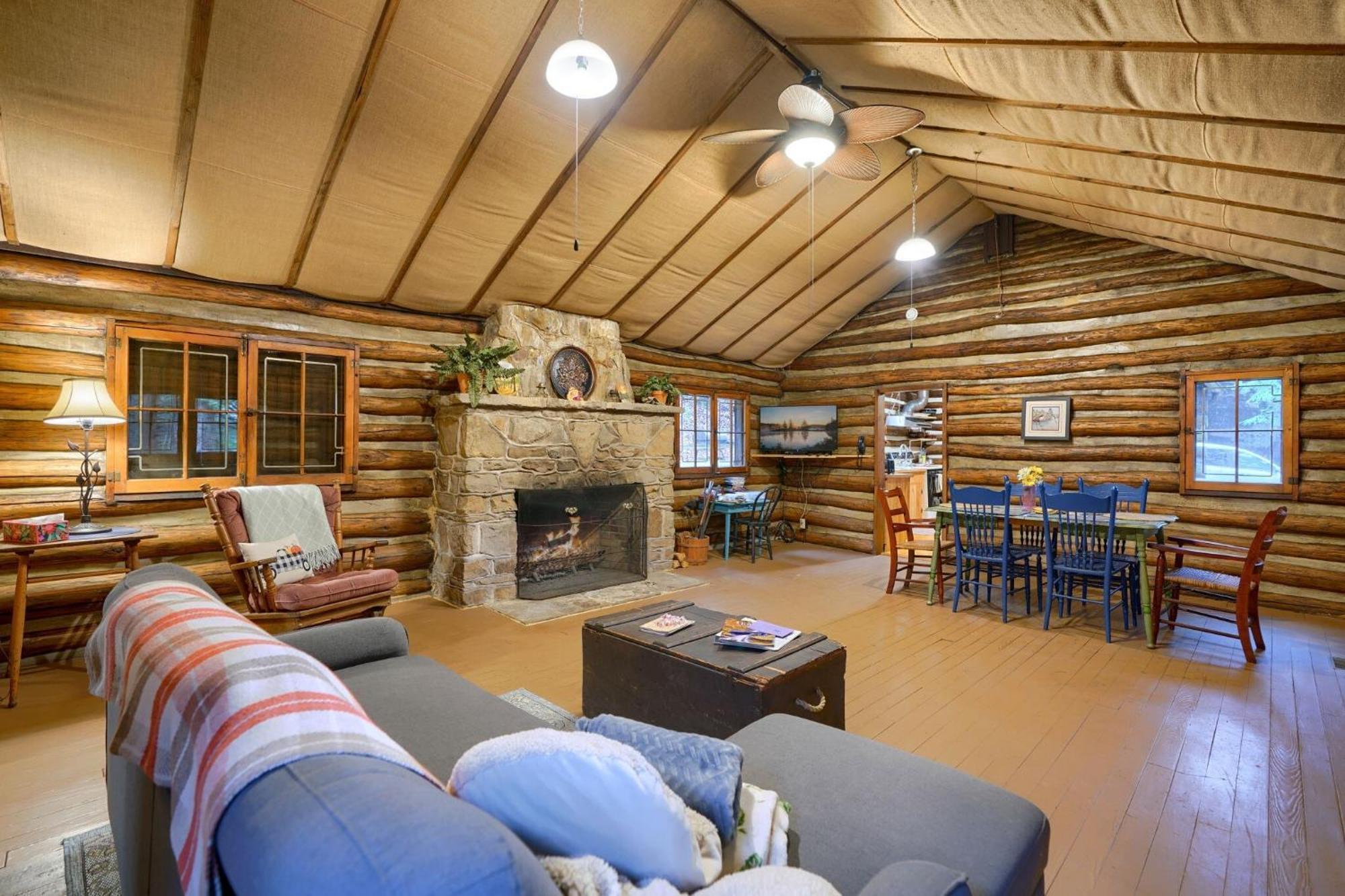 Russell Cabin لوغان المظهر الخارجي الصورة